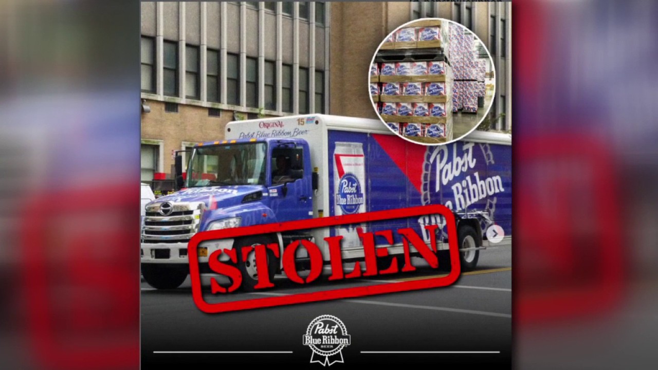 Расследование кражи груза на $70 000 после крупной кражи Pabst Blue Ribbon в Калифорнии