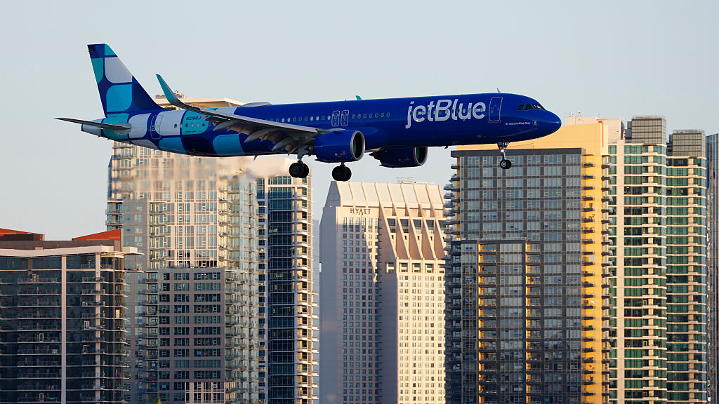 JetBlue представила новый салон первого класса для внутренних рейсов